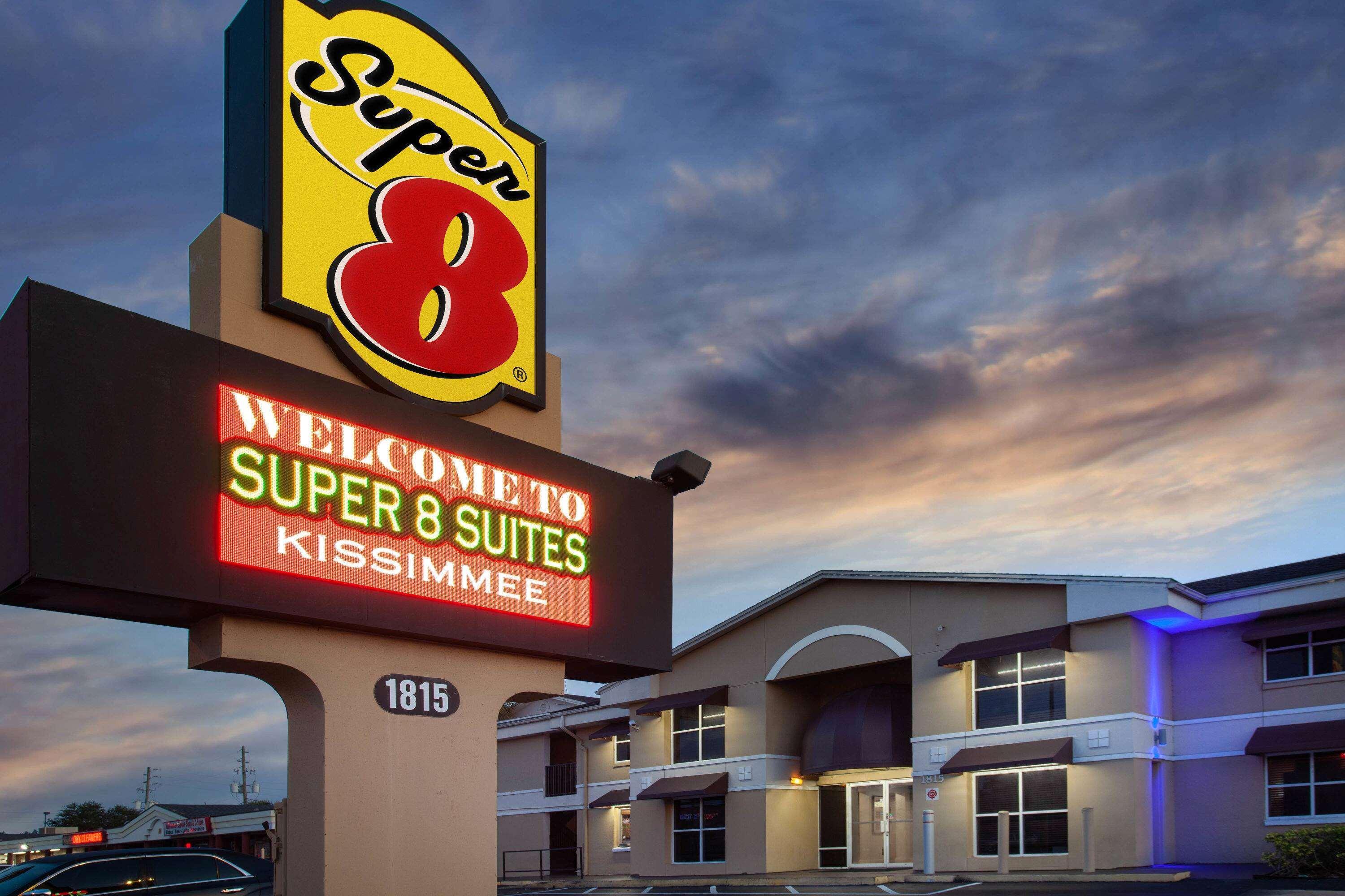 במוטל Super 8 By Wyndham קיסימי מראה חיצוני תמונה